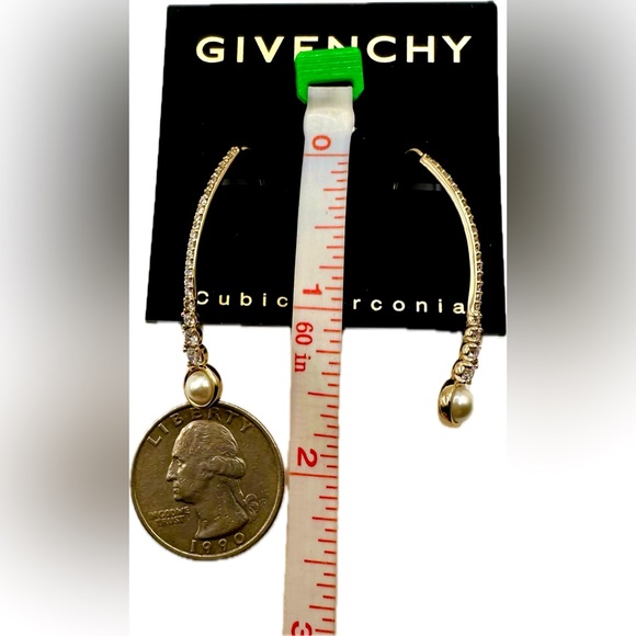 NWT Beautiful Givenchy Gold-Tone Crystal & Pearl Threader Earrings - Picture 6 of 7